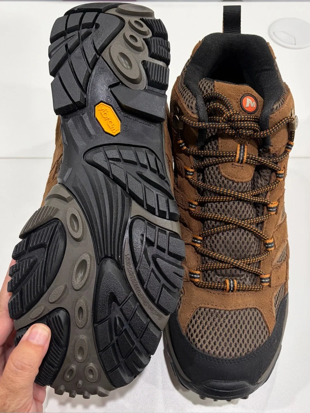 Merrell Men's Size 11.5 Moab 2 Mid Waterproof Hiking Boots Brown Earth NWT